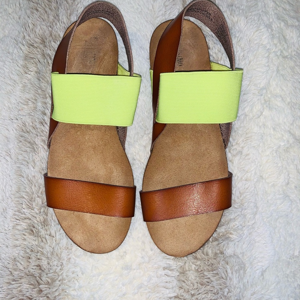 Women’s Strap Sandals